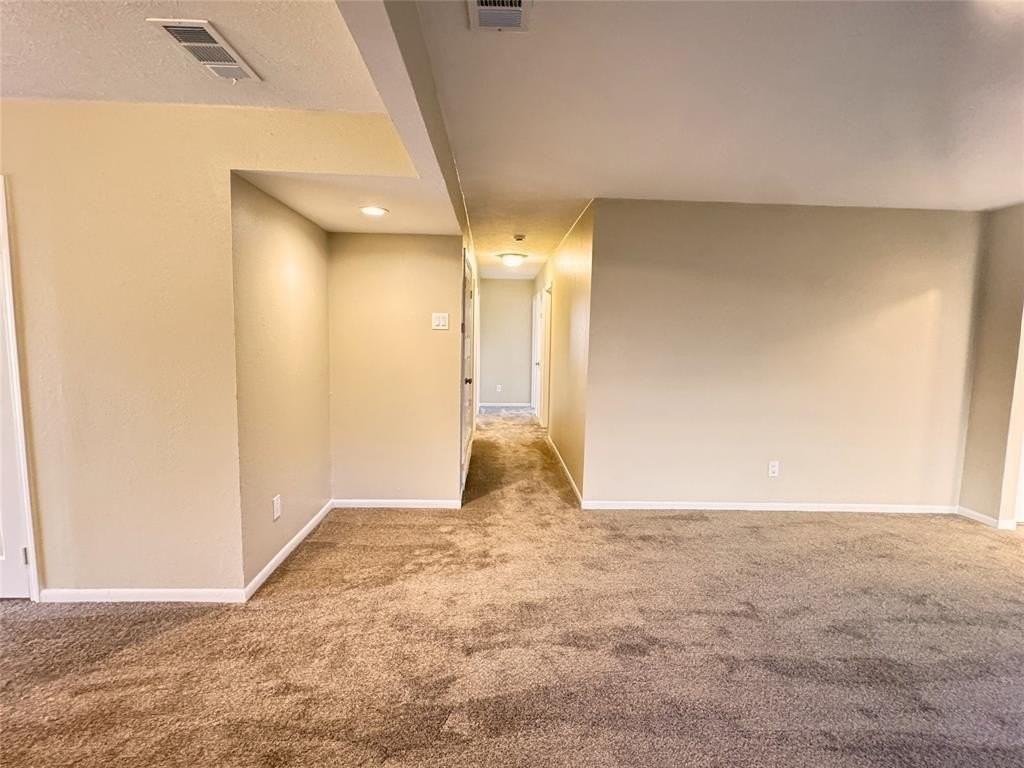 906 Warren Way - Photo 4 of 16