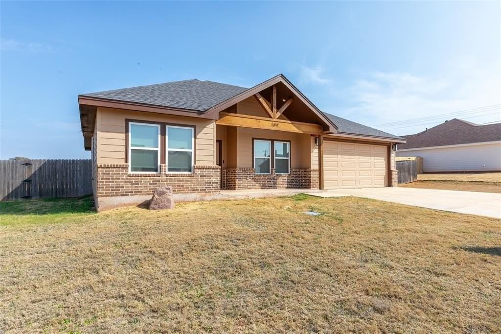 109 Corbyn Cir - Photo 2 of 36