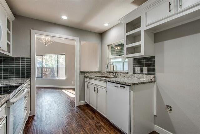 514 Hunters Glen St - Photo 2 of 24