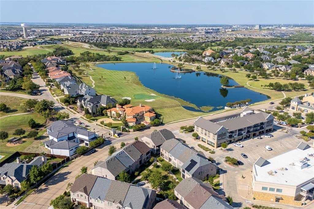 2478 King Arthur Blvd - Photo 6 of 39