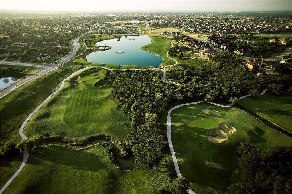 2478 King Arthur Blvd - Photo 7 of 39