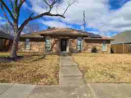 featured image of 5509 Edgewater Cir