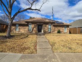 5509 Edgewater Cir - Photo 1 of 1