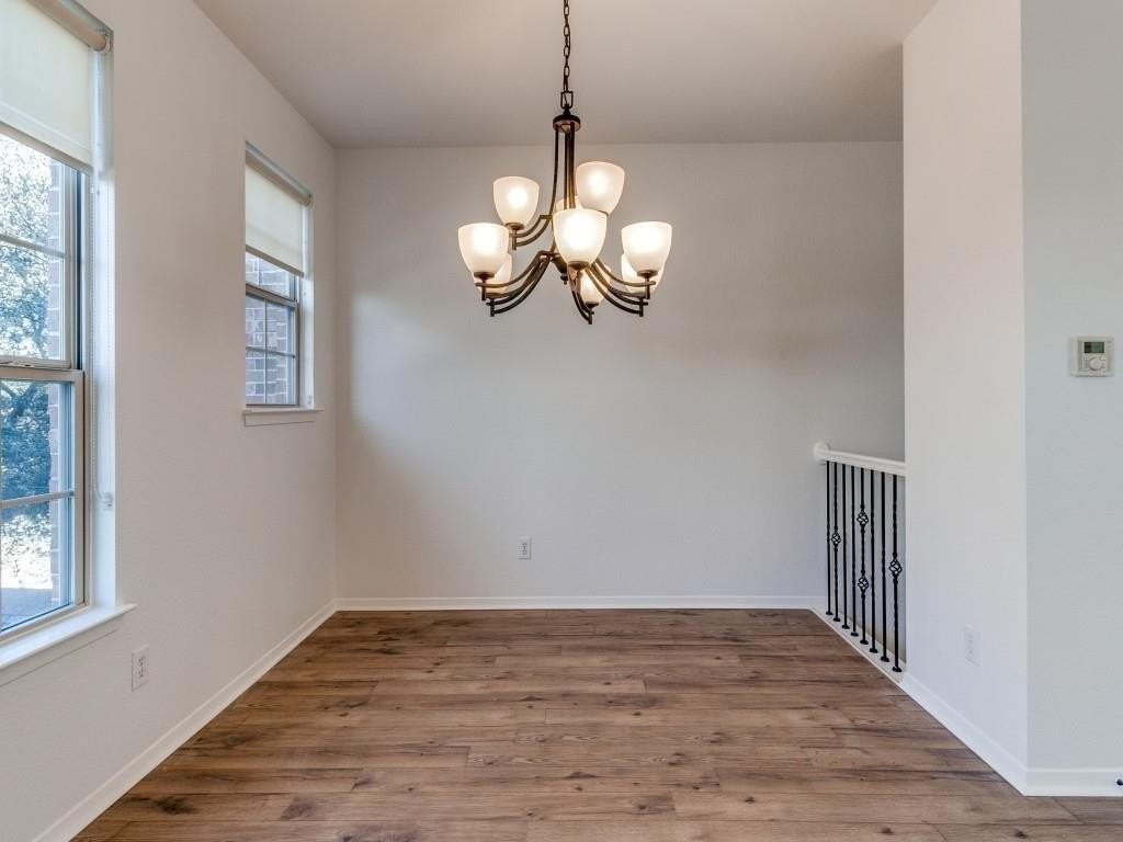 3942 Sugar Tree Way - Photo 5 of 27