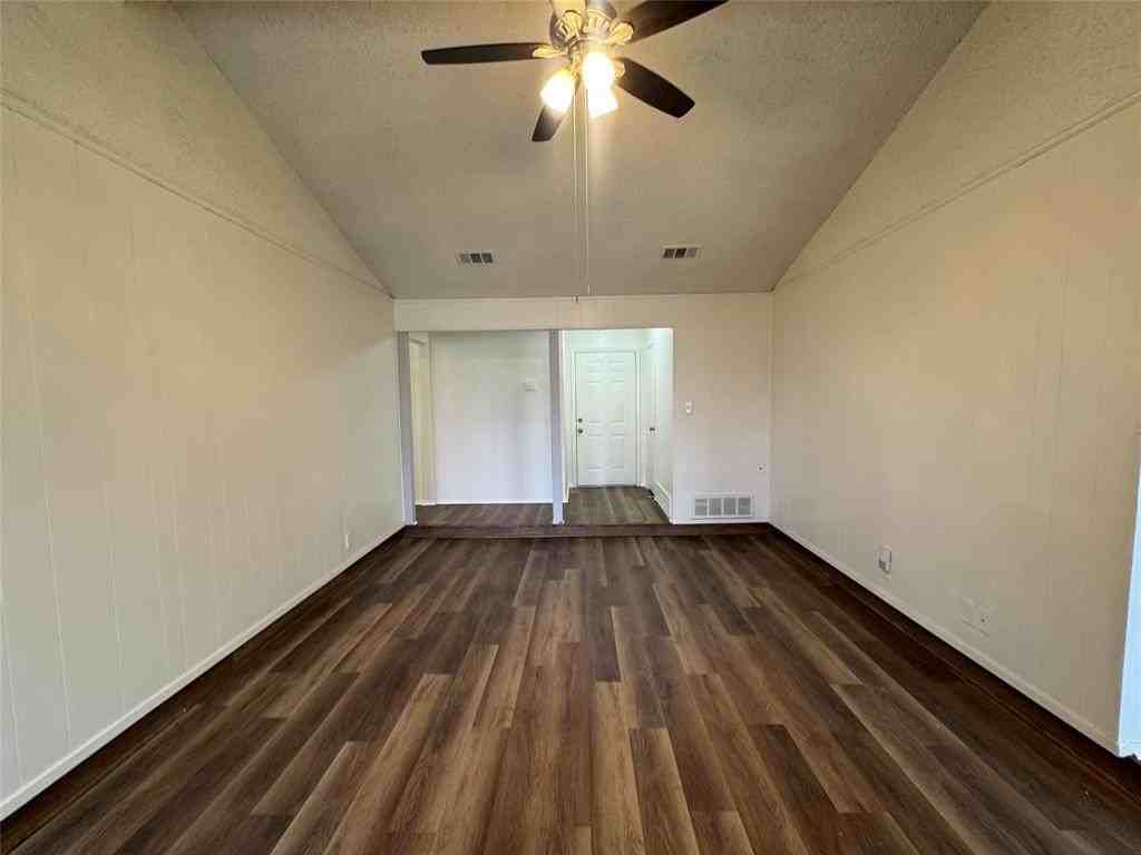 6225 Stardust Dr S - Photo 5 of 23