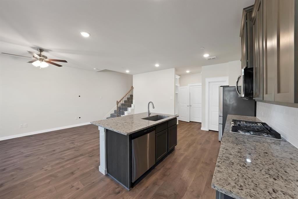 6610 Baritone Ct - Photo 4 of 30