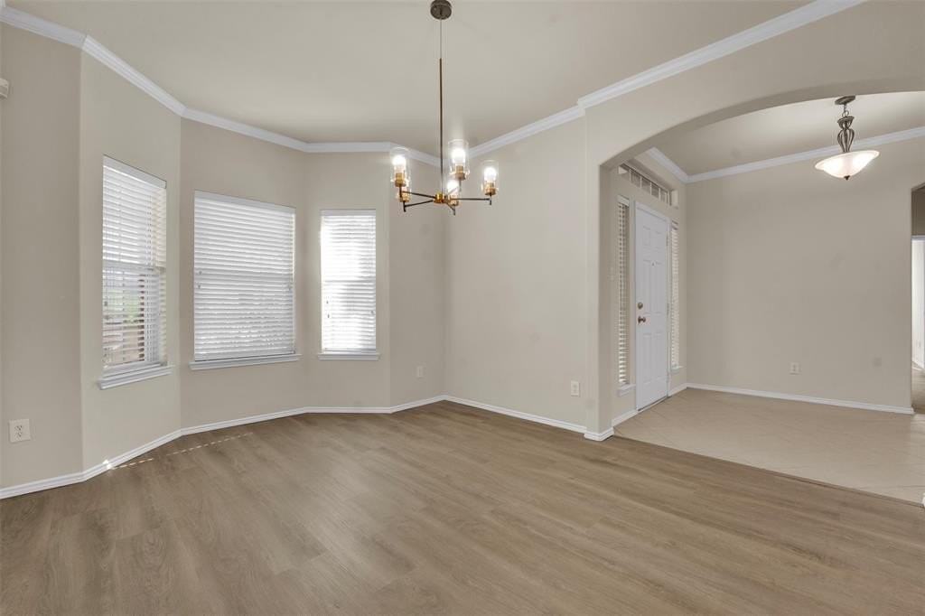 8327 Robertson Dr - Photo 5 of 27