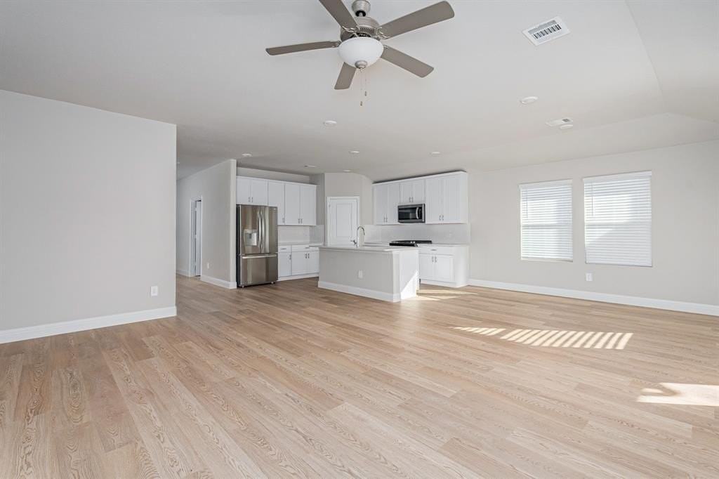 1328 Sunbeam Cv - Photo 6 of 25