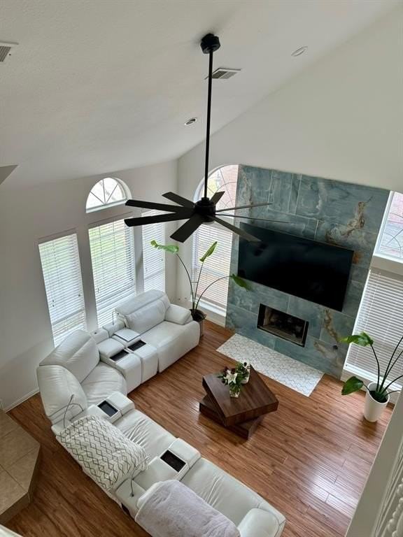 417 Moonlight Way - Photo 4 of 31