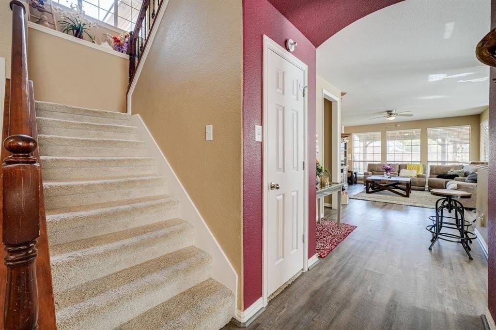 310 Cox Dr - Photo 7 of 36