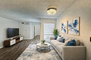 9813 Walnut St #302 - Photo 1 of 1