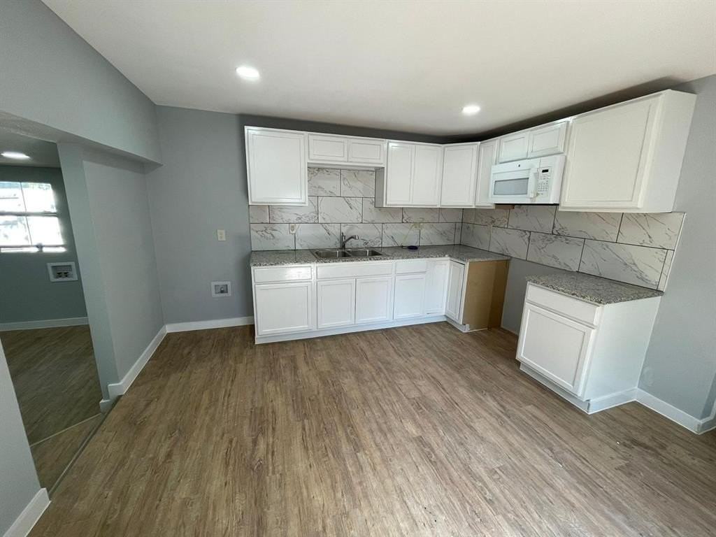 8323 Lapanto Ln #B - Photo 6 of 8