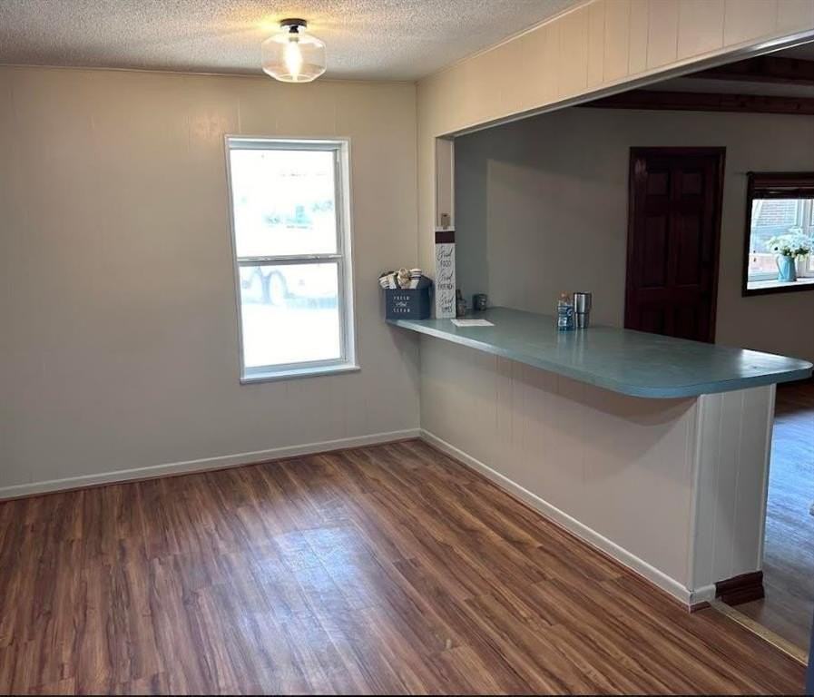 1510 Hulme St - Photo 6 of 22