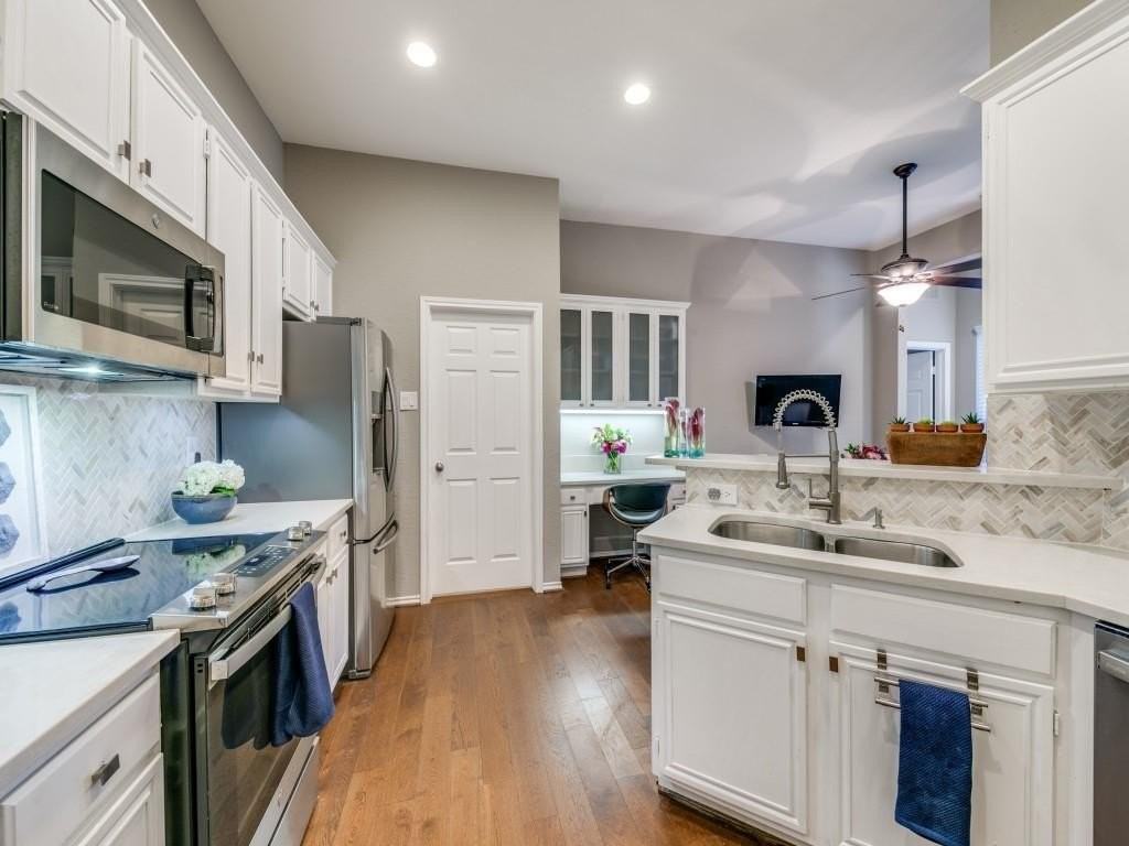 10805 Stone Canyon Rd - Photo 6 of 19