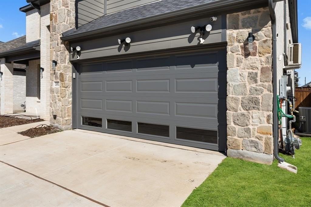 2012 Edgewater St - Photo 4 of 31