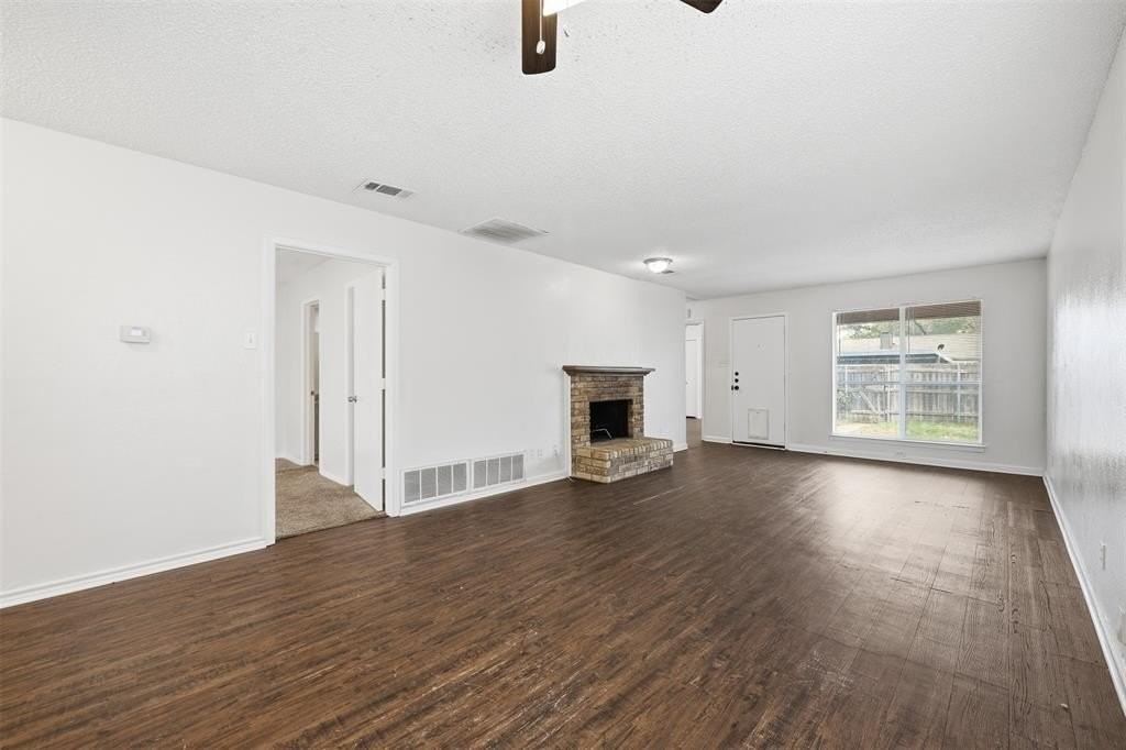 2728 Westchester Dr - Photo 2 of 24