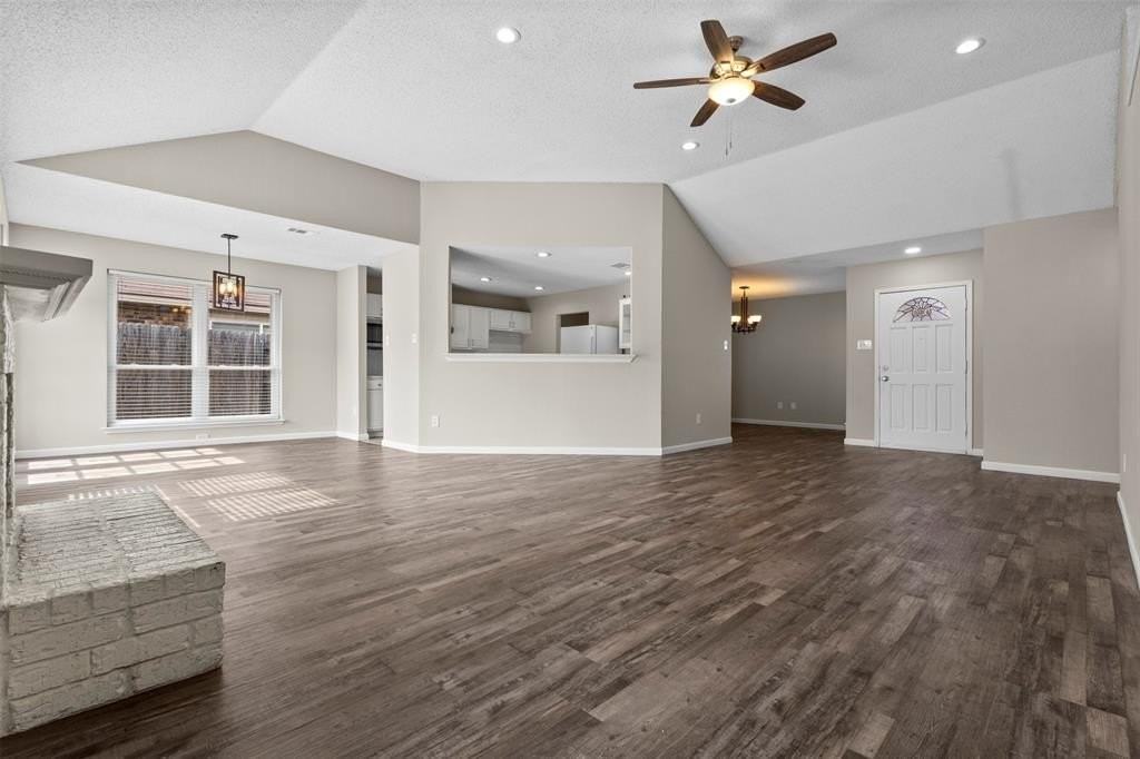 2847 Red Oak Dr - Photo 4 of 27