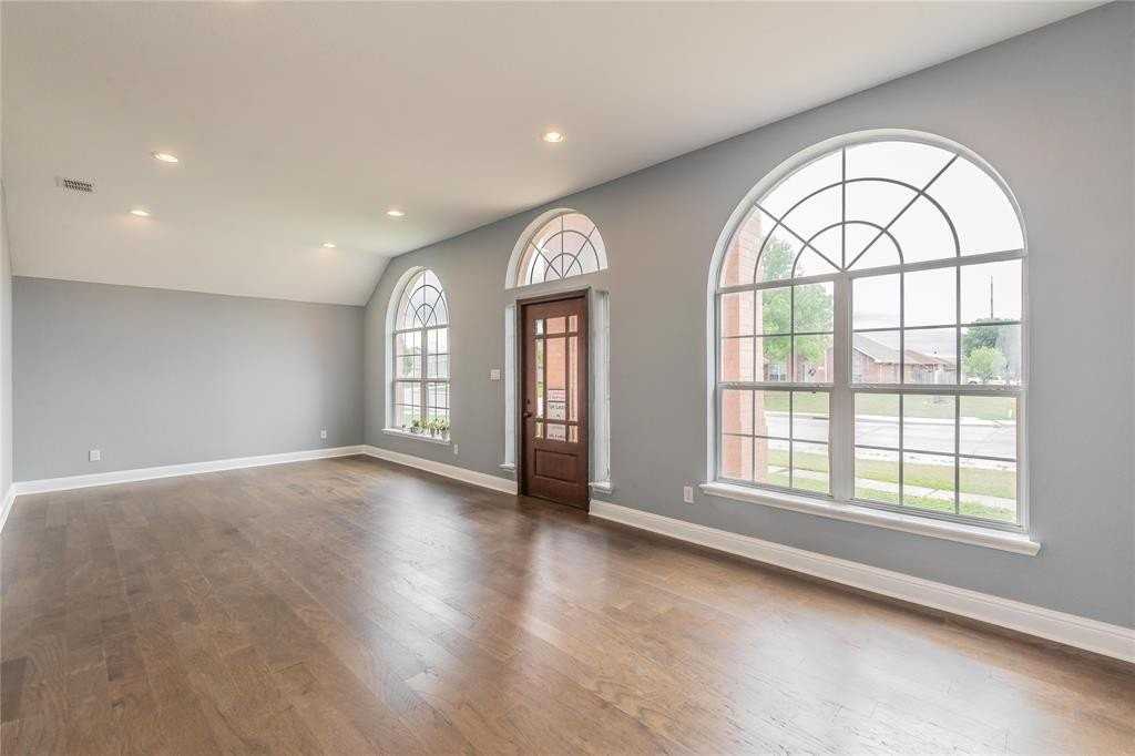 3331 Sedona Dr - Photo 4 of 36