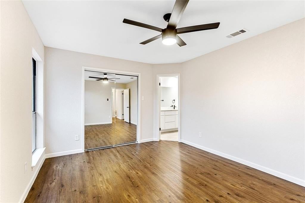 924 Simon Dr - Photo 4 of 26