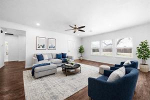 featured image of 810 N Walnut St