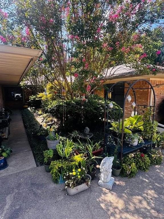 510 Puckett St - Photo 2 of 11