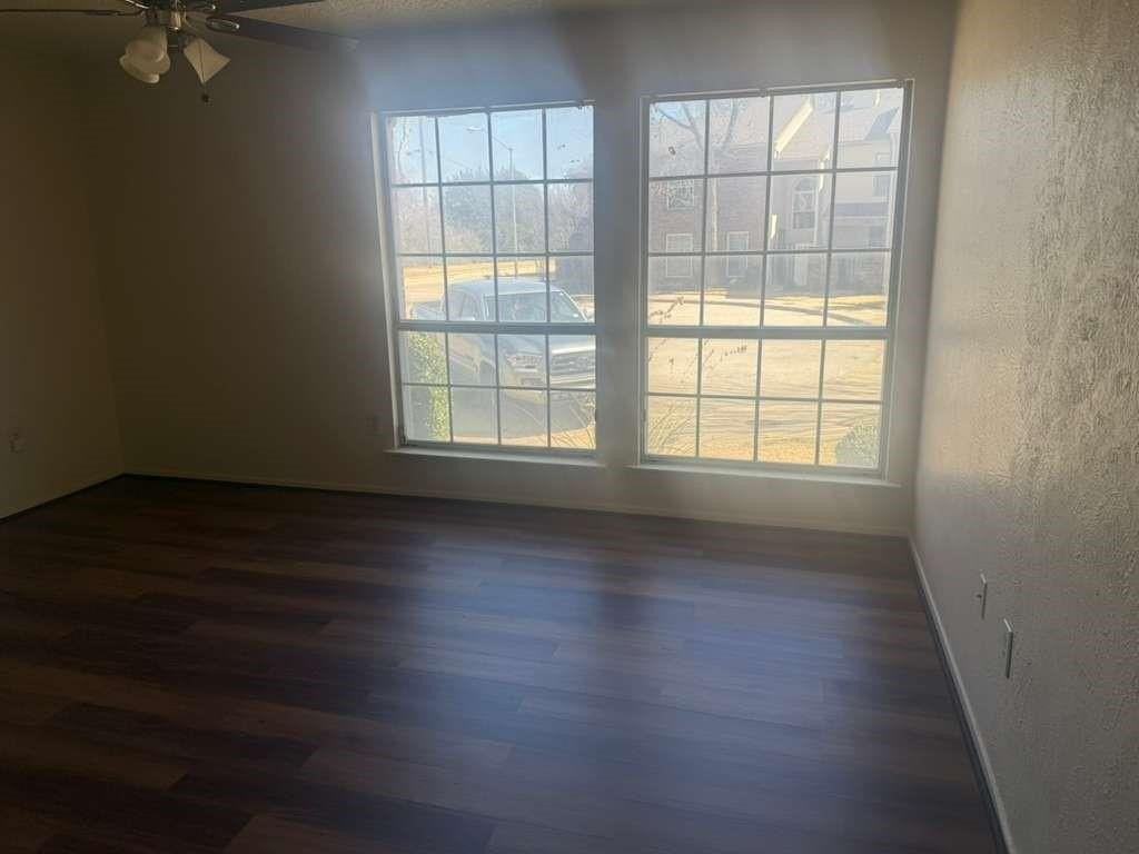 12812 Woodbend Ct - Photo 6 of 17