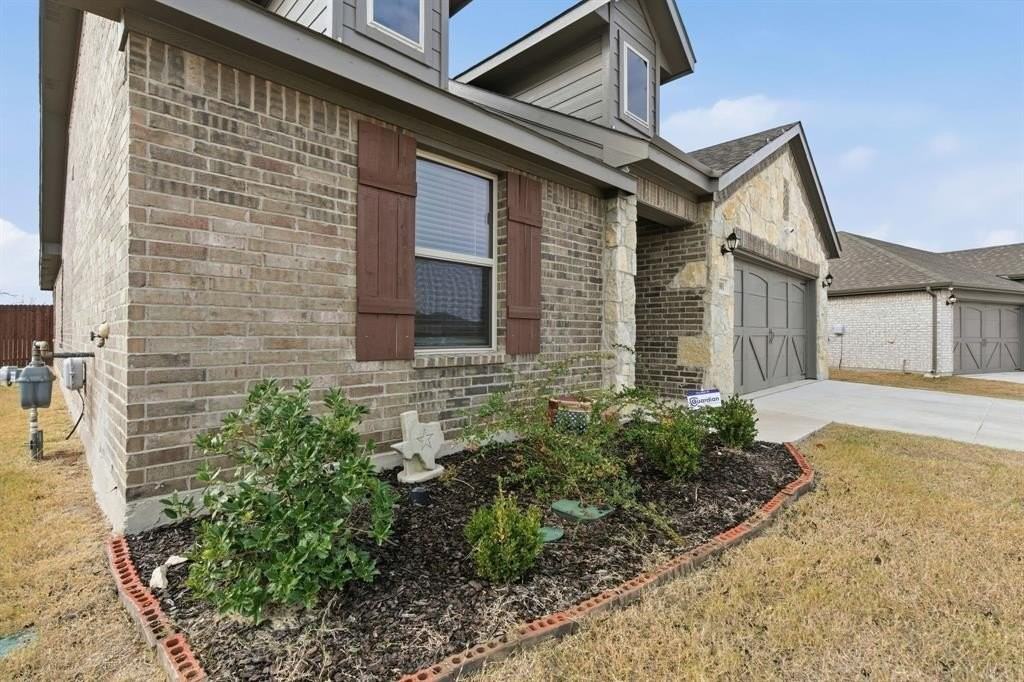 301 Chickasaw Dr - Photo 4 of 40