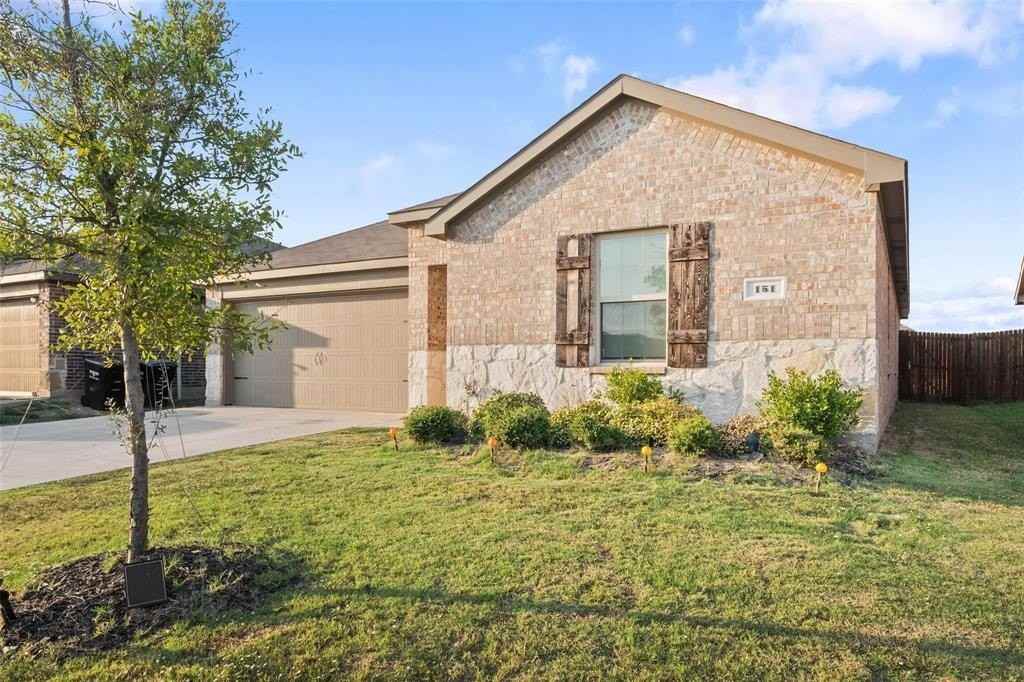 151 Seabiscuit Dr - Photo 2 of 40