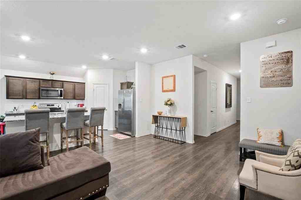 151 Seabiscuit Dr - Photo 6 of 40