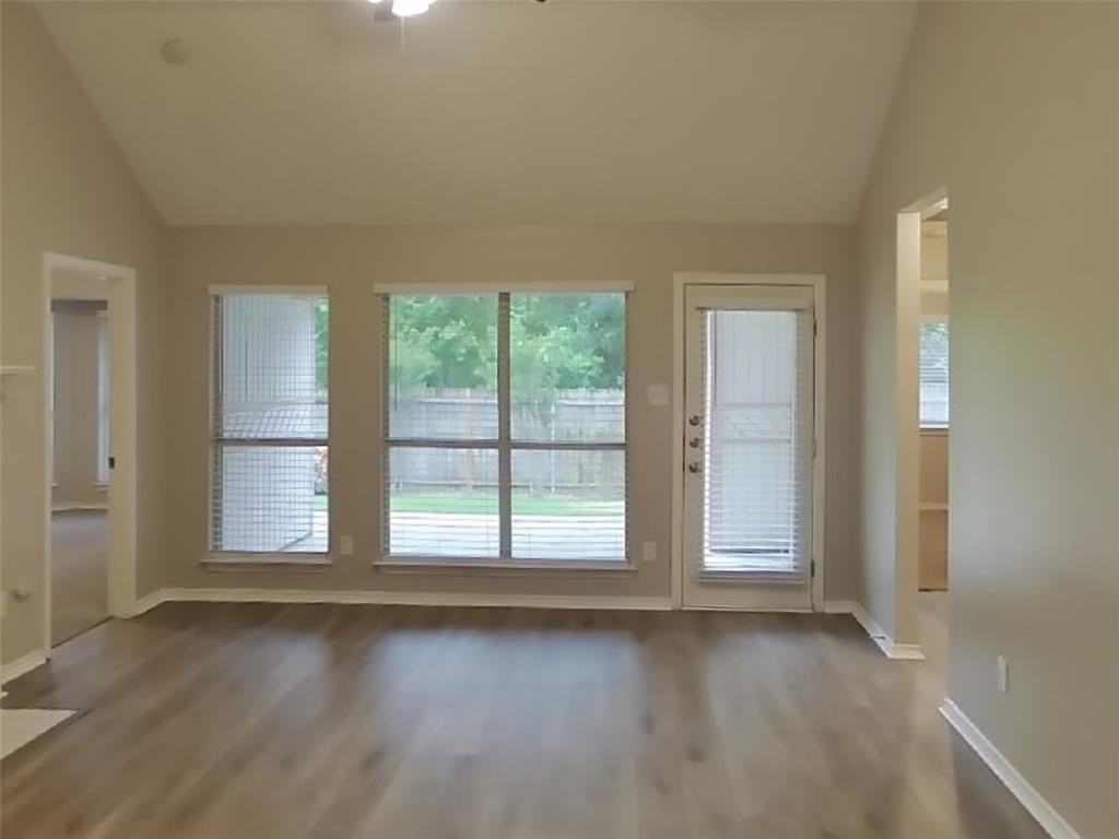 1508 Creekpark Ct - Photo 3 of 15