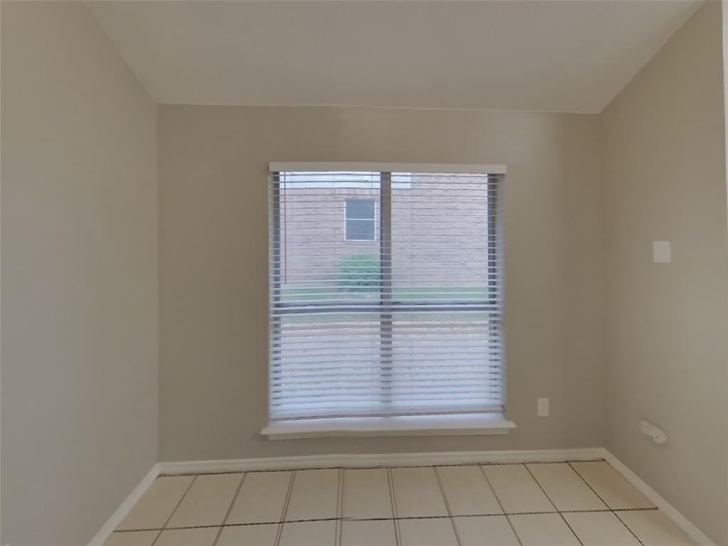 1508 Creekpark Ct - Photo 4 of 15