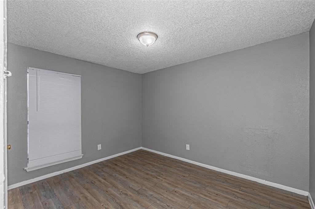 2900 South Fwy - Photo 3 of 7