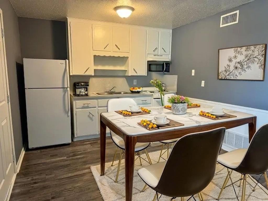 614 Stringer St - Photo 3 of 5