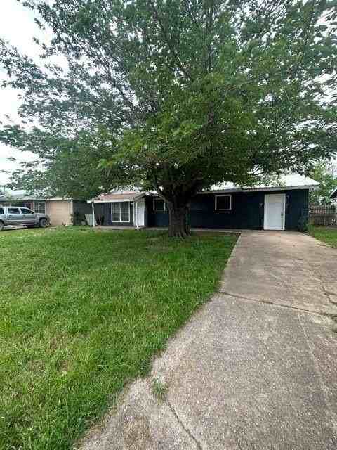 5131 Encino Rd - Photo 2 of 16