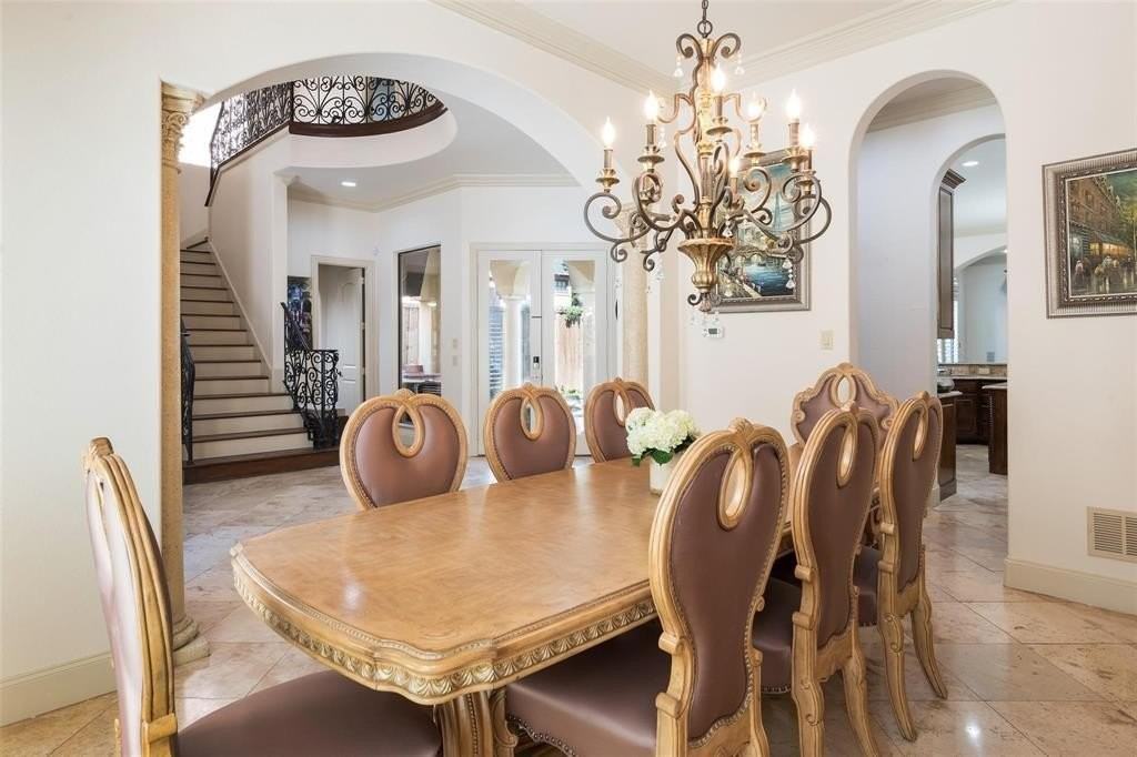 4532 Livingston Ave - Photo 7 of 15