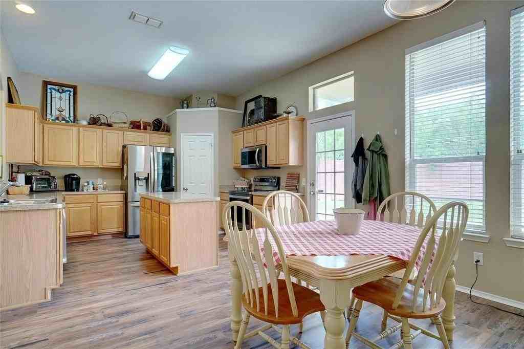 800 Chrissy Creek Ln - Photo 7 of 24