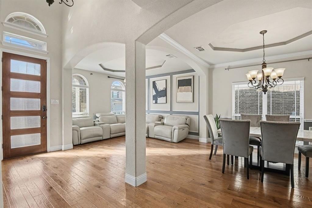 6116 Cooper Creek St - Photo 4 of 26