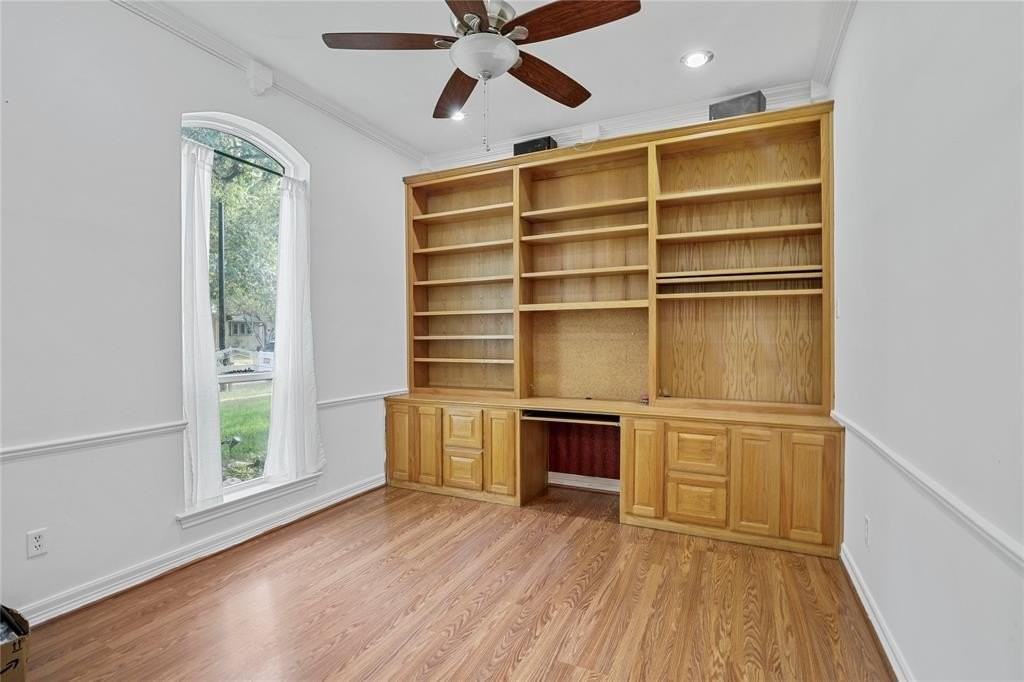 3321 Heather Hill Dr - Photo 3 of 21