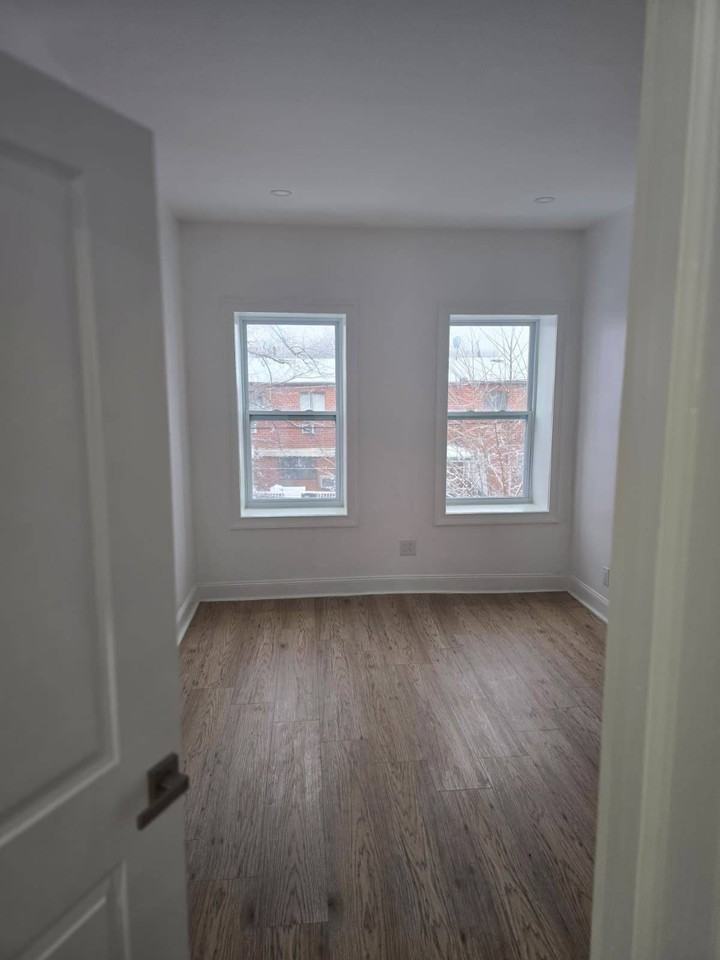 2050 Strauss St #2 - Photo 7 of 11