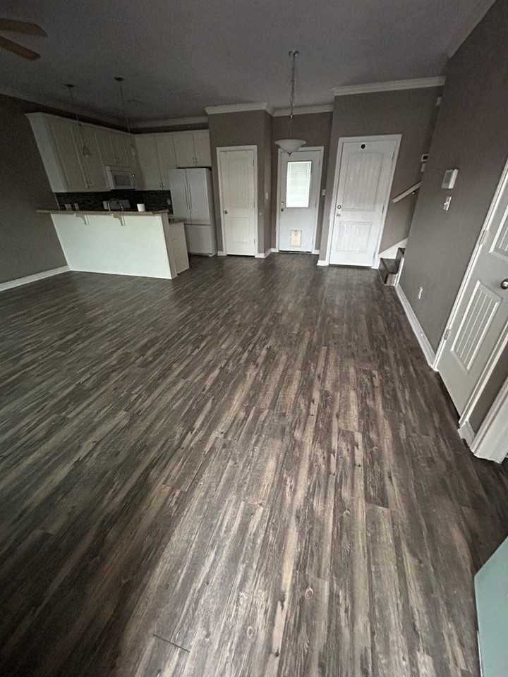 7221 Barksdale Ln - Photo 3 of 6