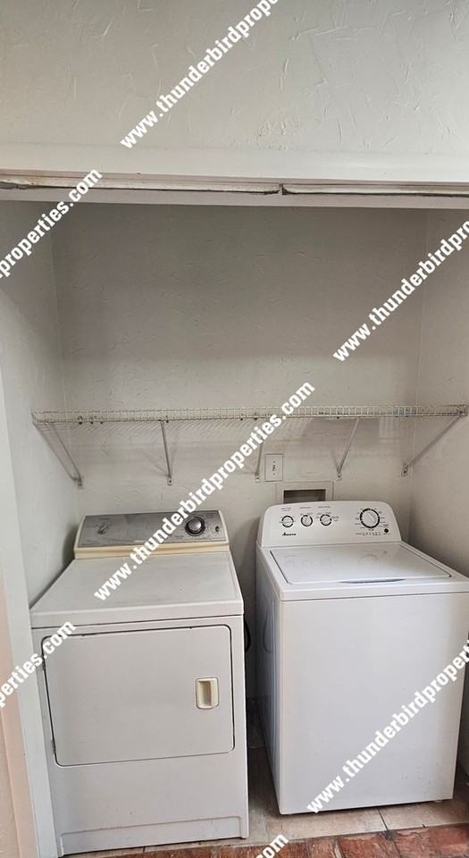 325 San Andres Ave NW - Photo 7 of 27