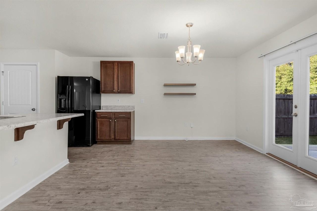 5864 Magnolia Bend Blvd - Photo 2 of 36