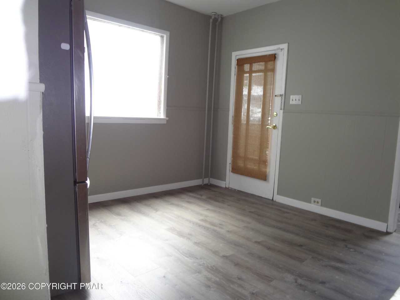 50 Center St - Photo 5 of 17