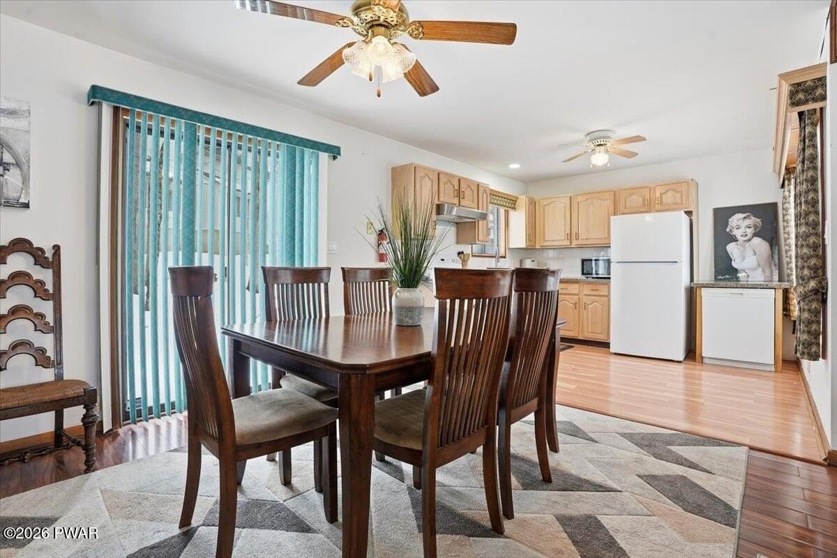 4217 Kenwood Ter - Photo 6 of 29