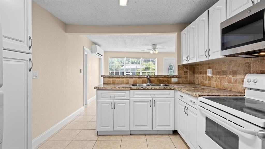 2541 Ne 9th Ave - Photo 5 of 24