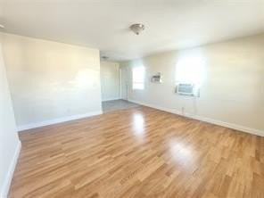 1133 W 28th St - Photo 4 of 6