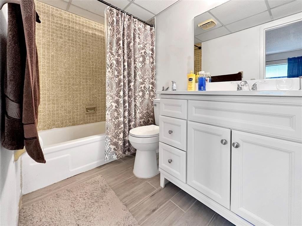 1005 Country Club Dr #404 - Photo 6 of 13