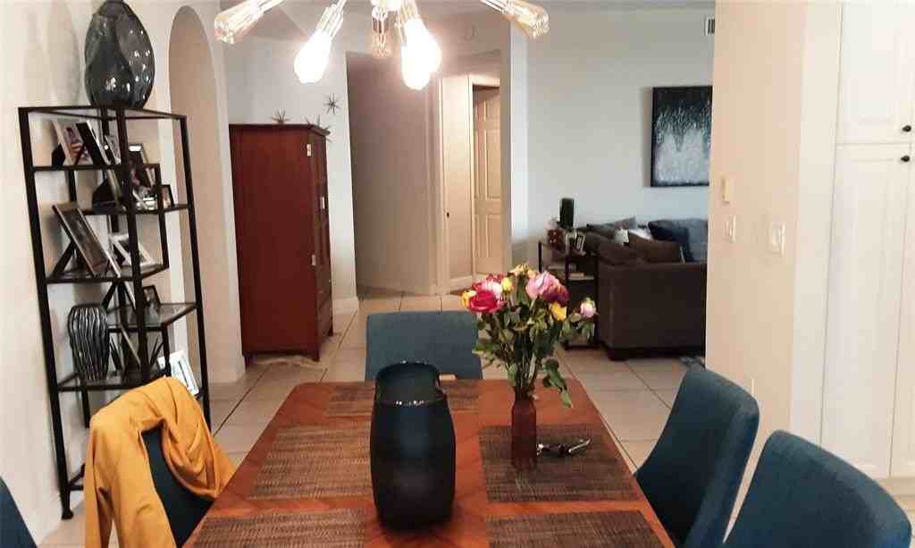 7861 Exeter Blvd E #102 - Photo 4 of 25