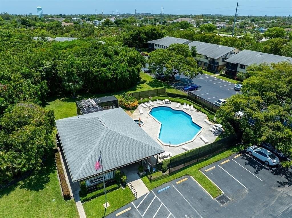 588 Trace Cir #206 - Photo 3 of 10