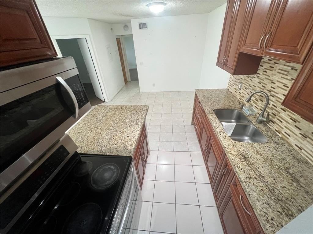 588 Trace Cir #206 - Photo 6 of 10